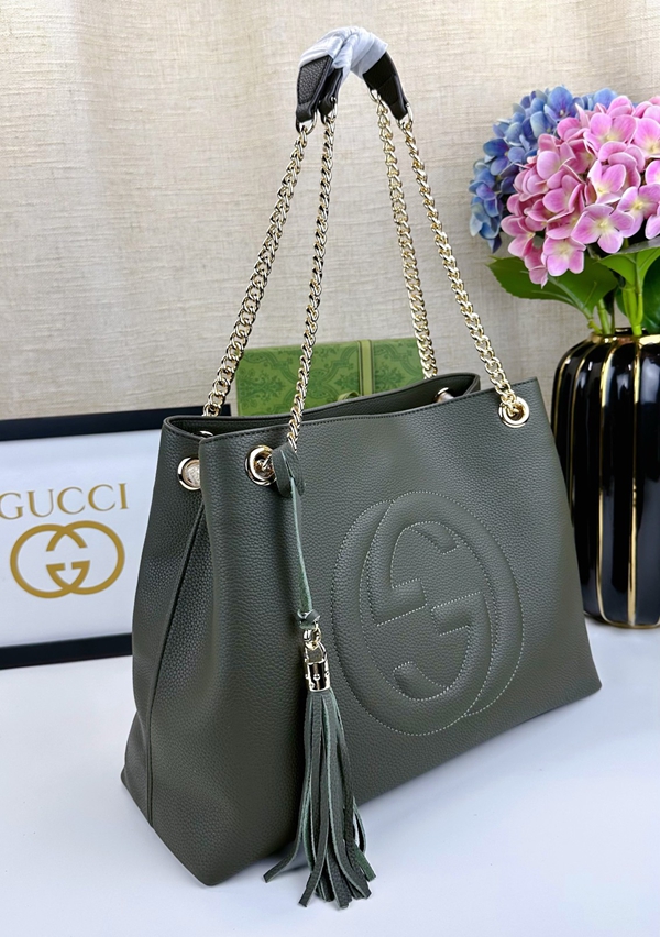 激安グッチバッグコピー背面デザイン